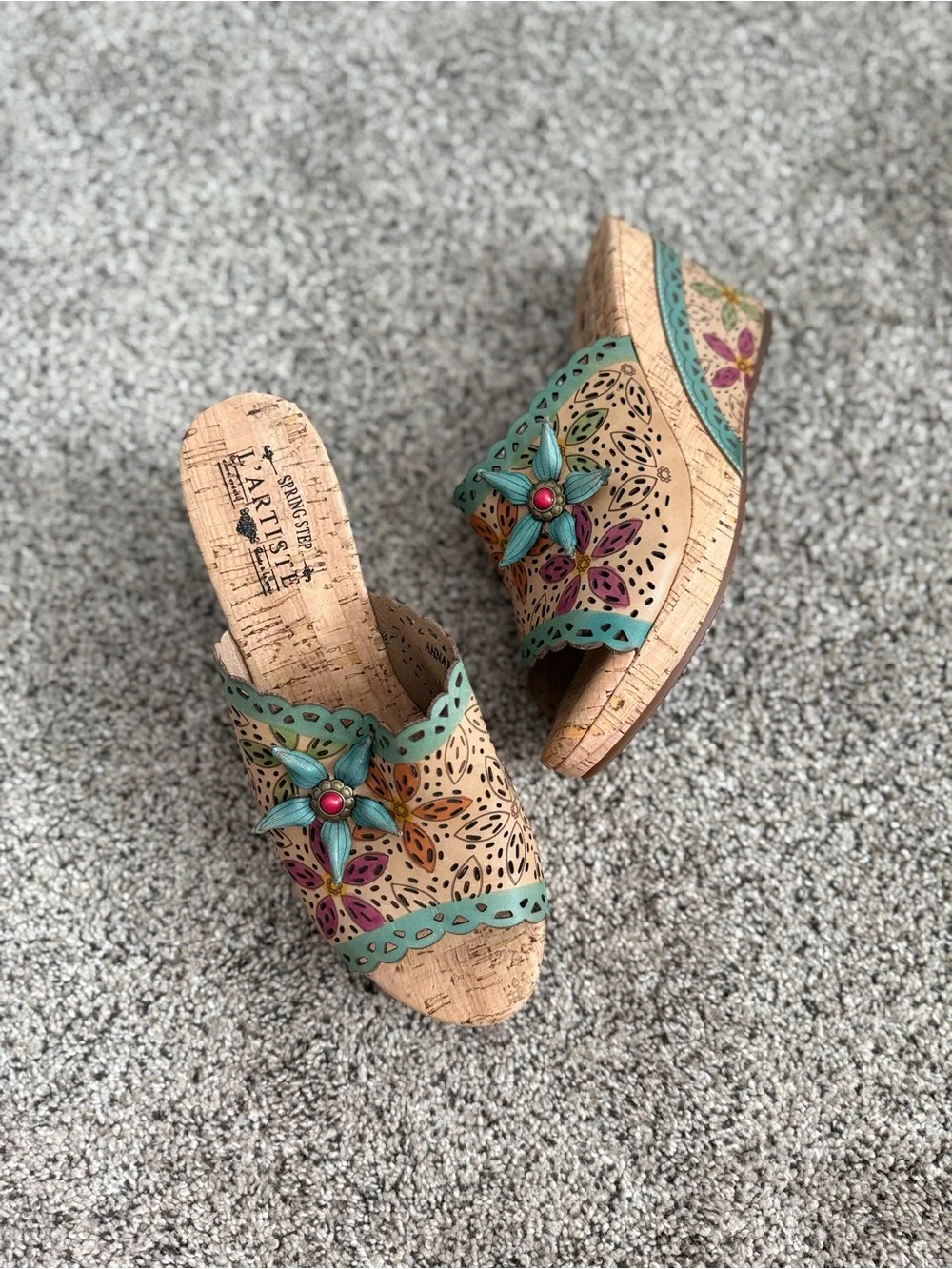 L’Artiste Annamaria Wedge Sandal (41)